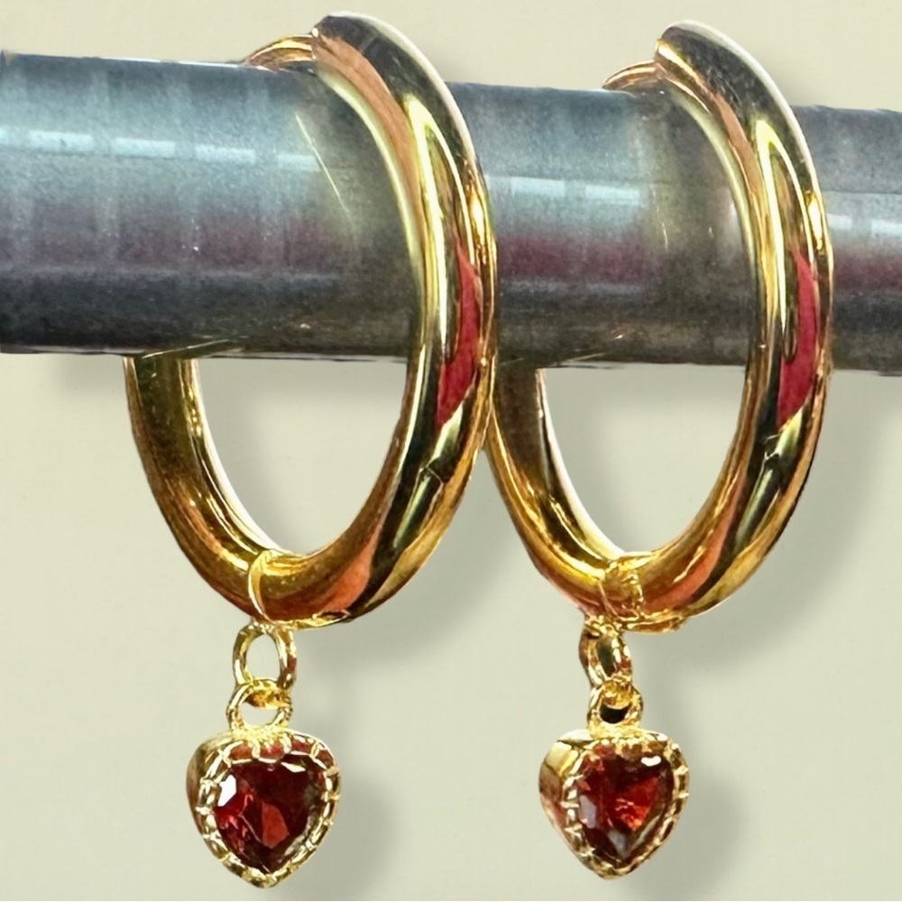 Ruby Simulant CZ Crystal Goldtone Huggie Hoop Earrings Inspired by Meghan Markle - Picture 2 of 13